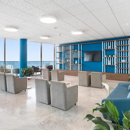 Semiramis מלון 5*